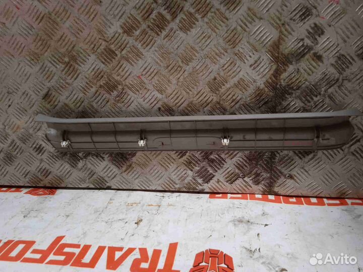 Накладка на порог салона передняя левая Мазда Милл