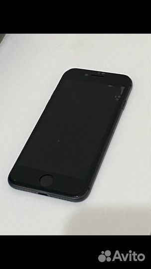 iPhone 8, 64 ГБ