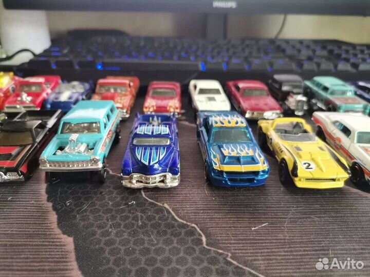 Машинки хот вилс