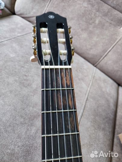 Классическая гитара Yamaha C40, чёрная