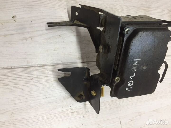 Блок ABS Renault Logan седан K7MF710 2006