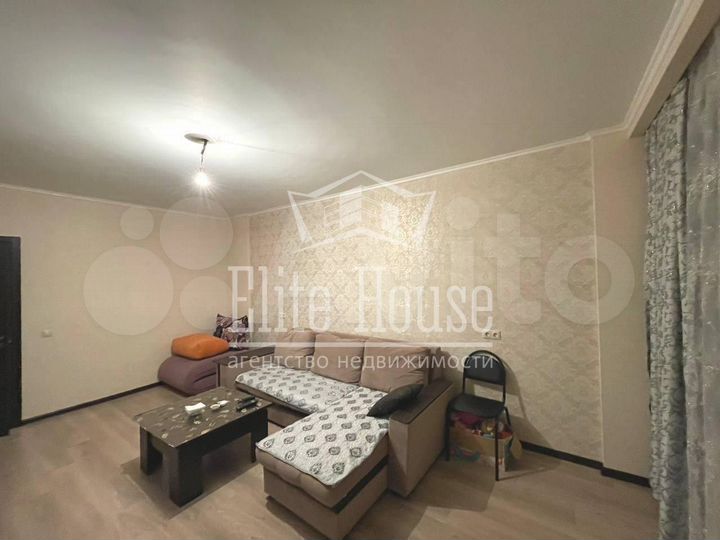 2-к. квартира, 73 м², 10/12 эт.