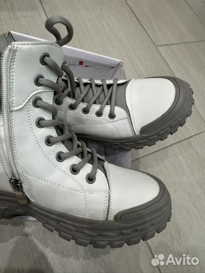 Ботинки зимние женские