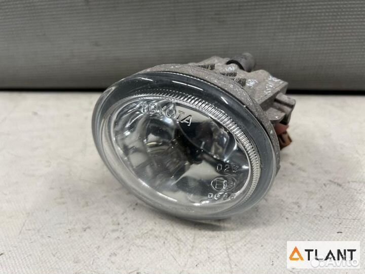 Туманка передняя левая toyota allion