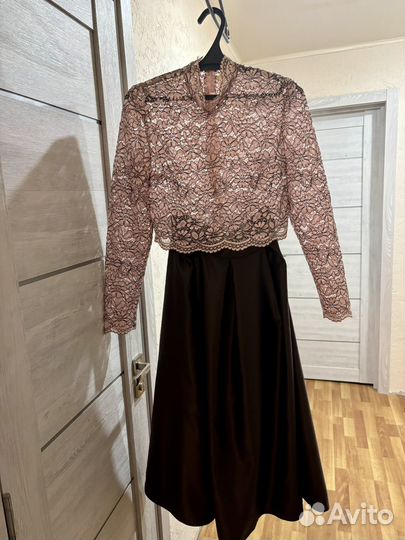 Вечернее платье миди