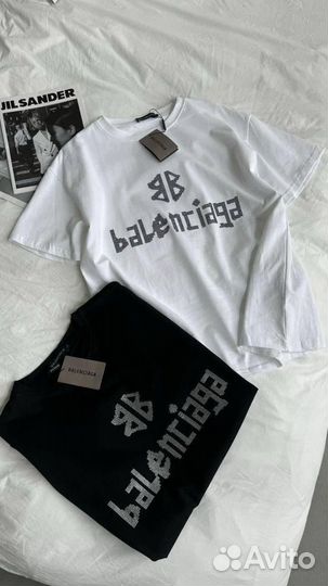 Футболка Balenciaga