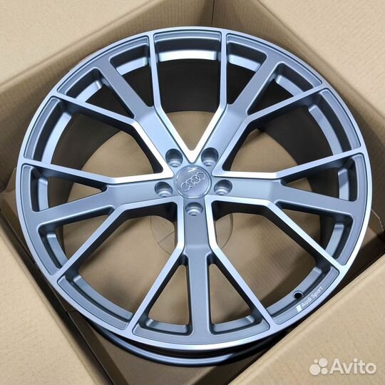 Новые кованые диски R21 Sport на Audi Q7 4M