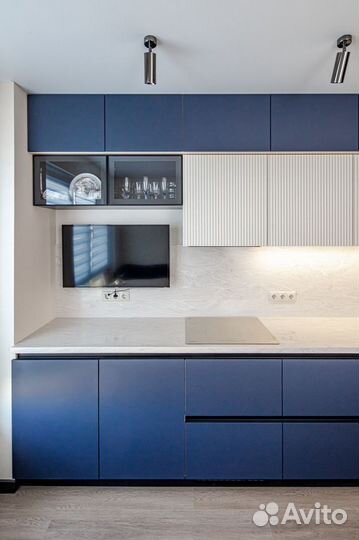 Кухня в потолок