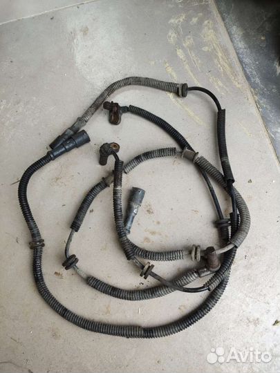 Датчик ABS передний круглый SsangYong 4143209002