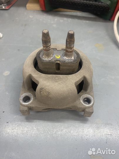 Опора подушка АКПП ML GLE W166 a1662400618