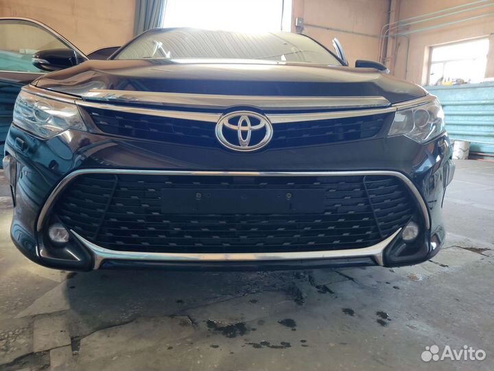Решетка в бампер Toyota Camry