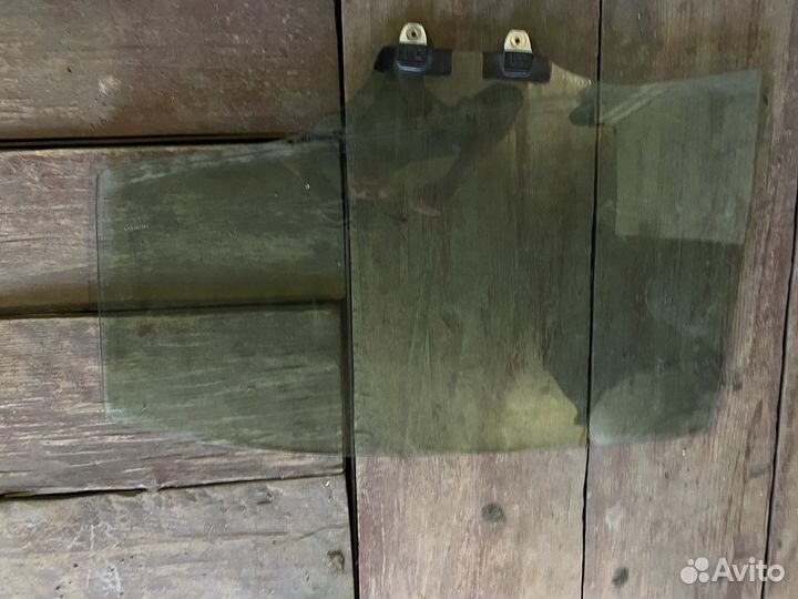 Стекла ручки задней двери Honda Civic 4d