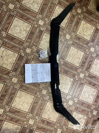 Дефлектор капота Toyota Avensis 2003-2009