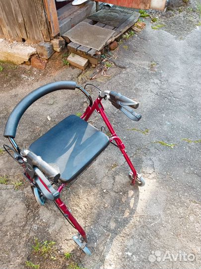 Ходунки для взрослых на колесах