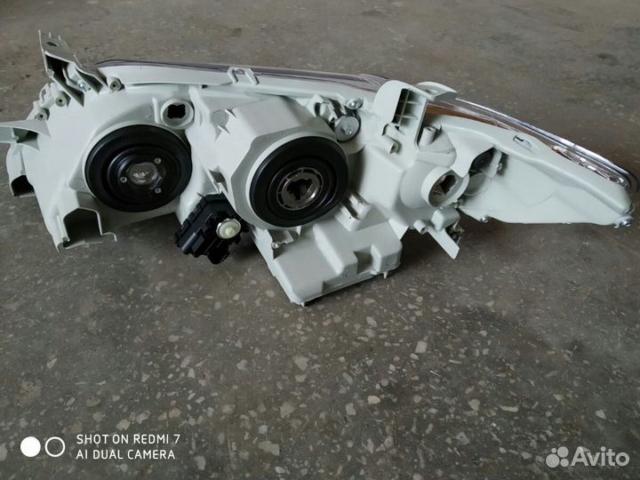 Фара Тойота Камри 06-10 г.в.левая,правая