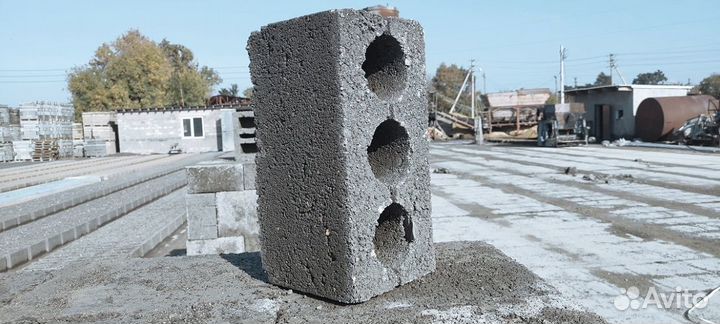 Блок для строительства стен