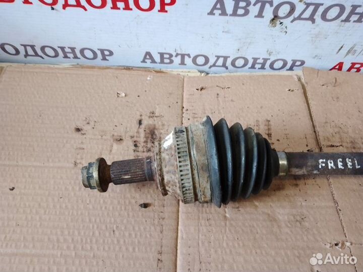 Полуось привод задний левый Land Rover Freelander