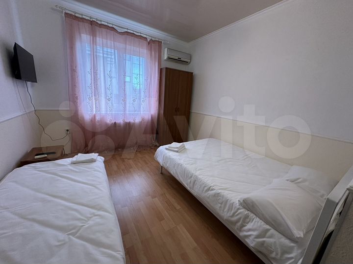 Комната 17 м² в 4-к., 1/4 эт.