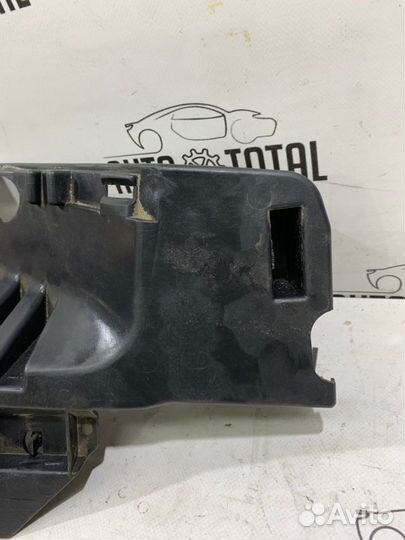 Обшивка багажника задняя правая Renault Scenic 2