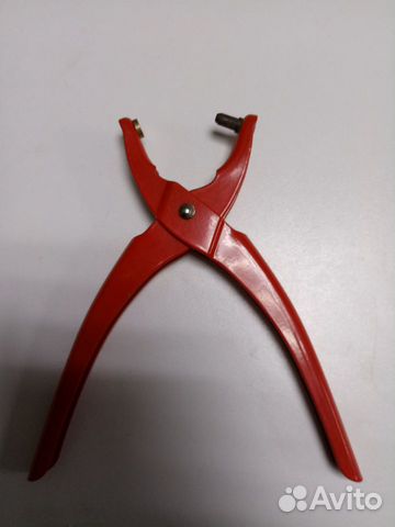 Дырокол TF-54