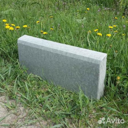 Бордюр тротуарный 500х210х45мм