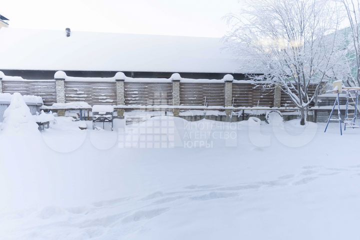 2-к. квартира, 90,5 м², 1/3 эт.