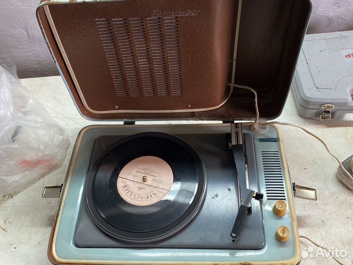 Виниловые проигрыватели