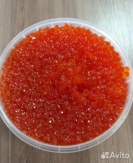 Красная икра кижуча