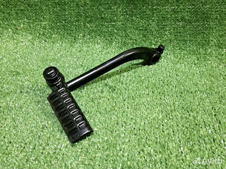 Заводная лапка на скутер 150 CC