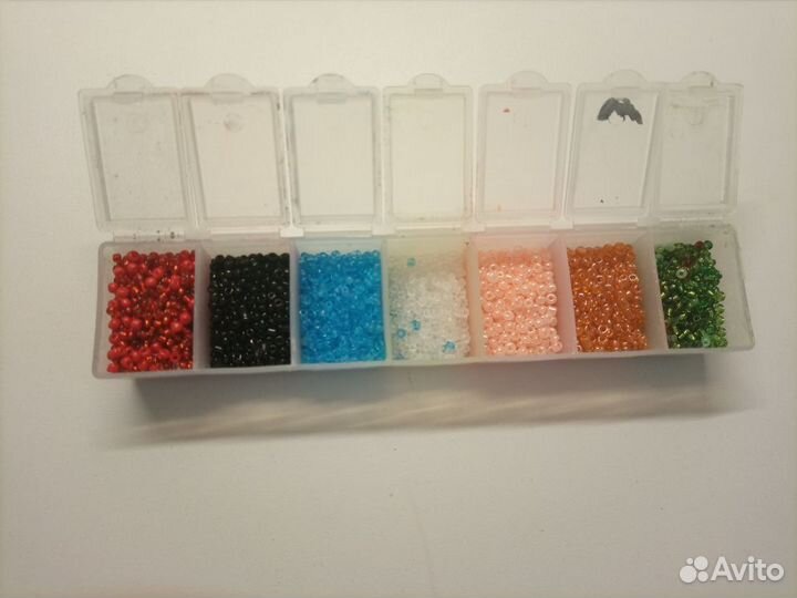 Материалы: ткань,бисер, фетр