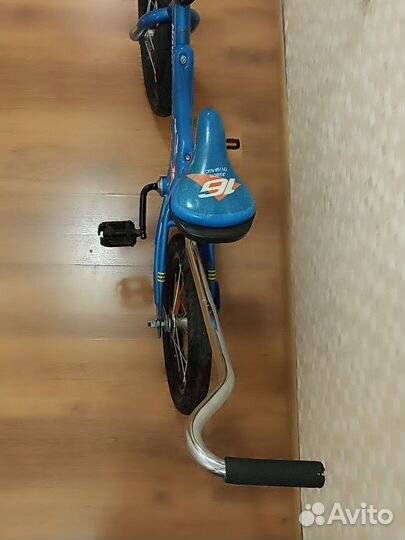 Велосипед Novatrack Flightline 16 с доп. ручкой