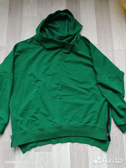 Спортивный костюм женский