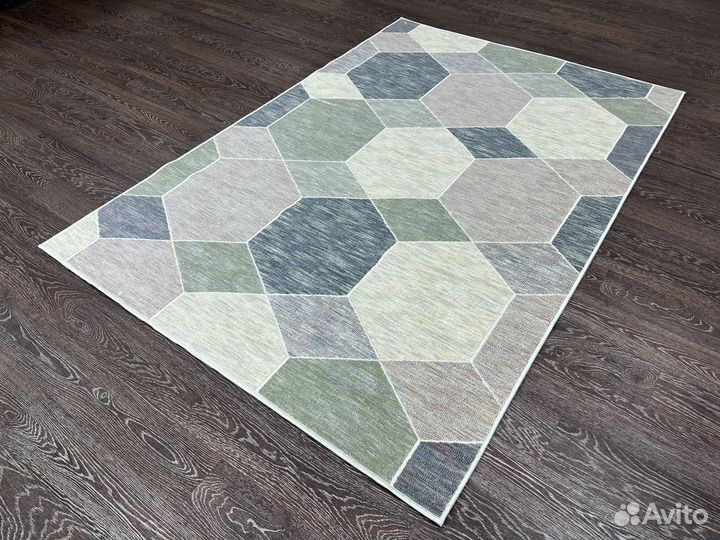 Ковер Matrix новый 1.35х1.95 м