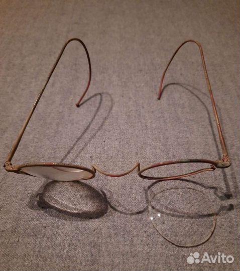 Очки старинные