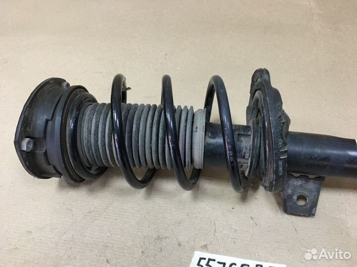 Амортизатор передний правый Skoda Octavia A7