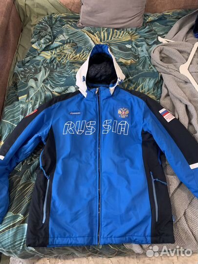 Горнолыжный костюм