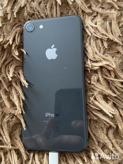 iPhone 8, 64 ГБ