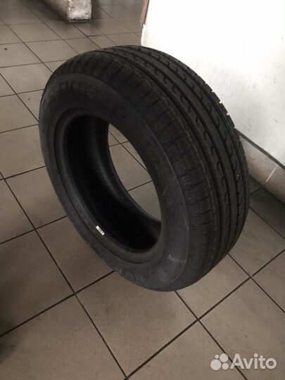 Goodyear UltraGrip 235/65 R17