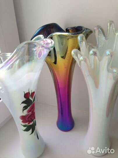 Вазы для цветов, чайные блюдца