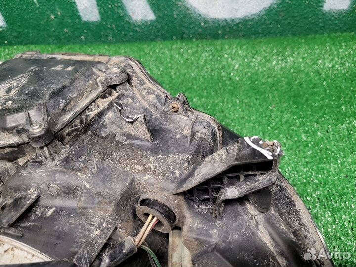 Фара левая Subary Outback