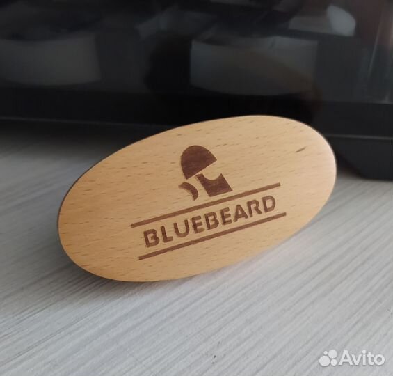 Щётка для бороды и усов