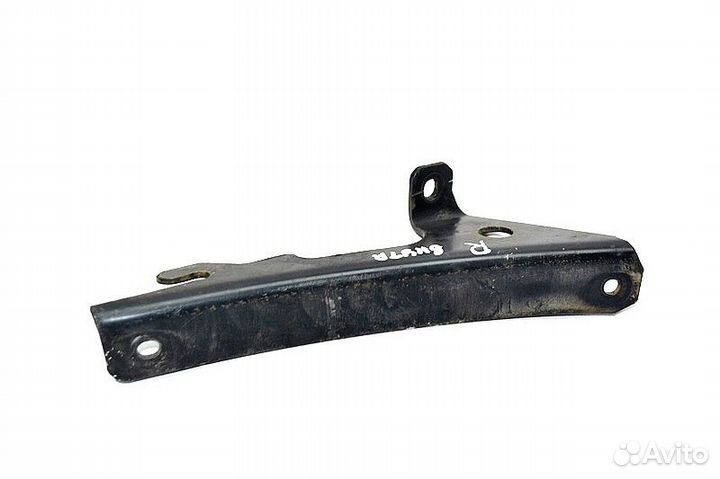 Кронштейн крыла переднего моста, правый DAF XF105