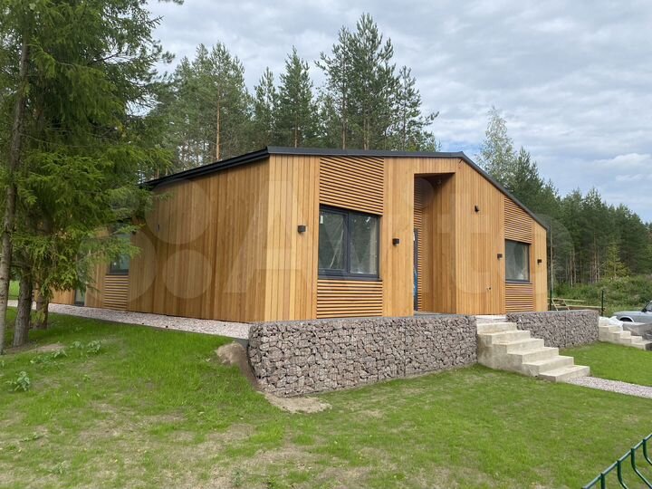 Коттедж 130 м² на участке 10 сот.