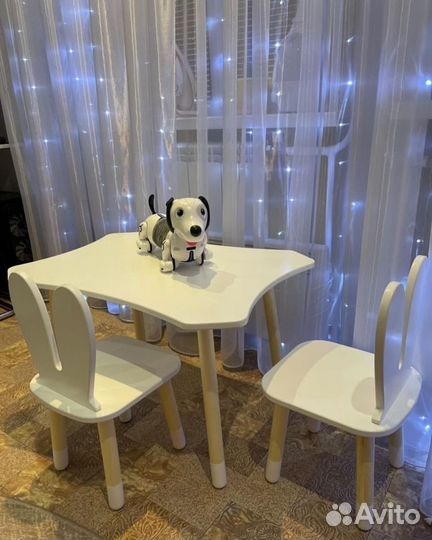 Детский стол и стул