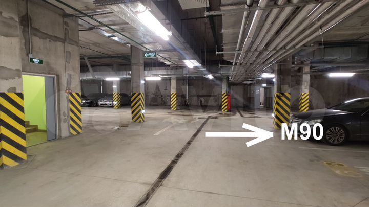 Машиноместо, 13 м²