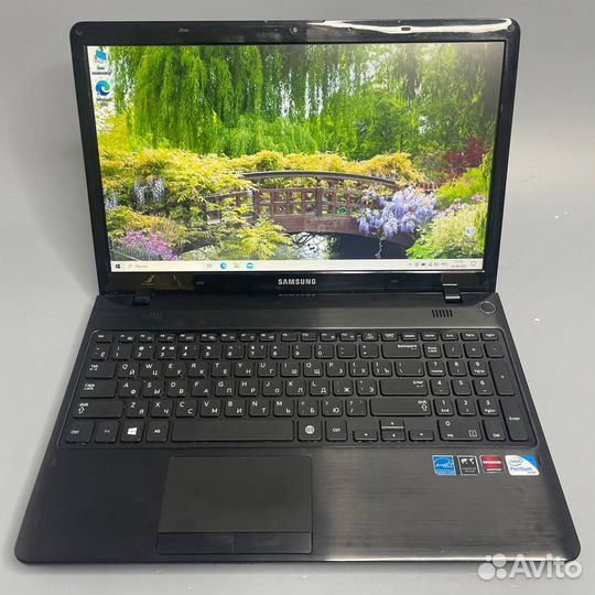 15.6'' Ноутбук Samsung NP350E5C-S04RU