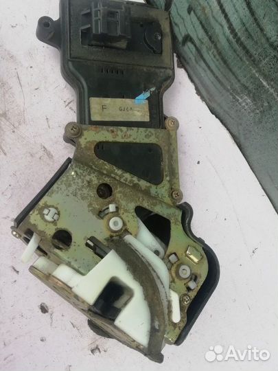 Дверной замок задний Mazda 6 (GG) 2002-2007