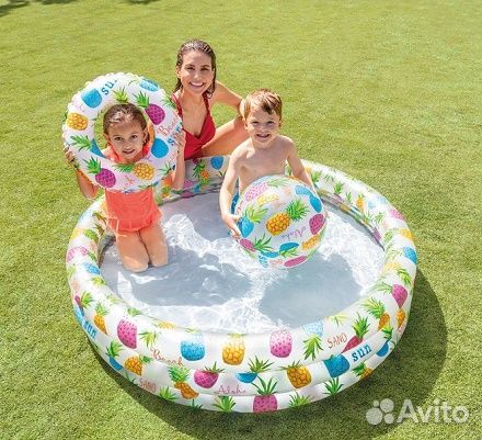 Детский надувной бассейн