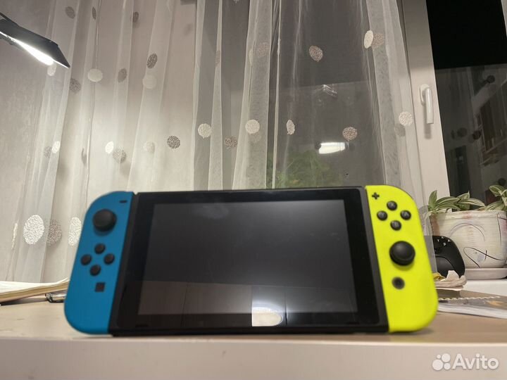 Портативная игровая приставка nintendo switch