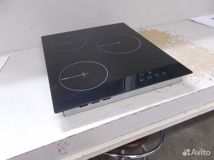Электрическая варочная панель 3 конфорки новая
